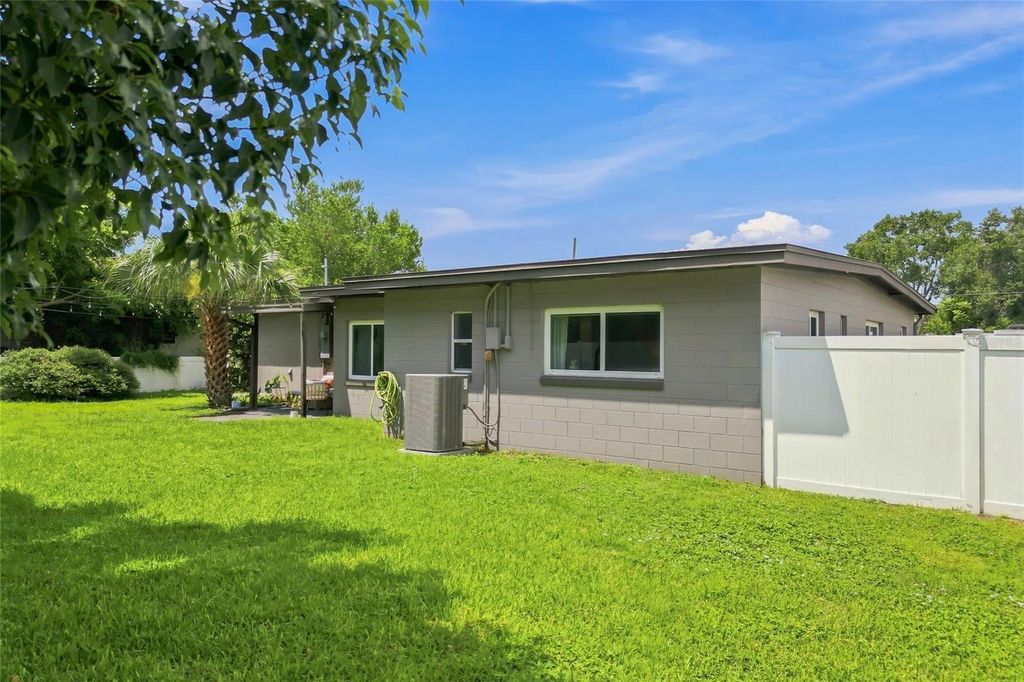 Image 26 of property listing at 3215 JAN DRIVE, Orlando, FL 32806