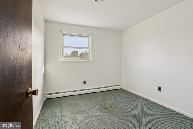 1275 WINCHESTER PL, Red Hill, PA 18076