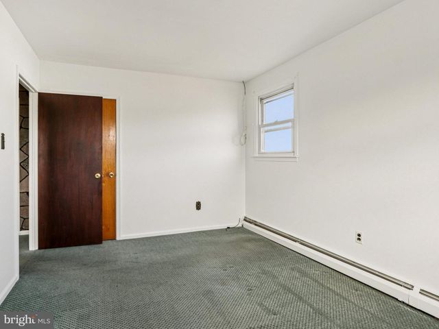 1275 WINCHESTER PL, Red Hill, PA 18076