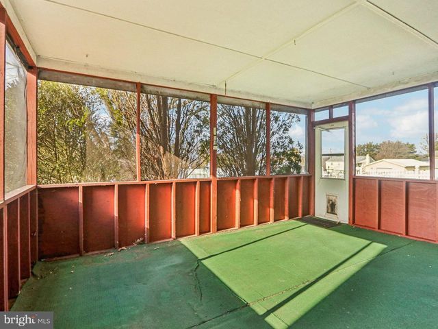 1275 WINCHESTER PL, Red Hill, PA 18076