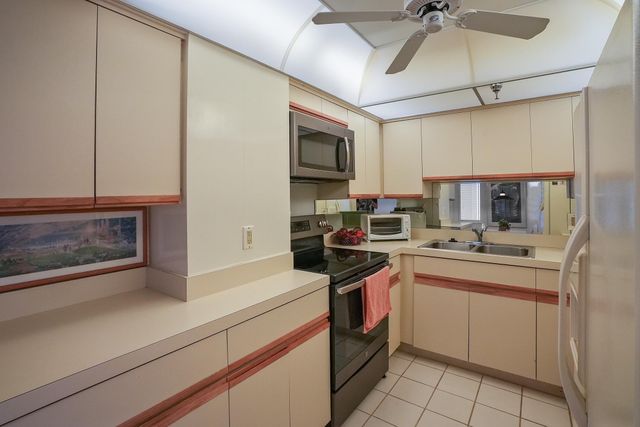 176 Helios Drive 102, Jupiter, FL 33477