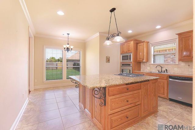 38082 Timber Trace Ct, Prairieville, LA 70769