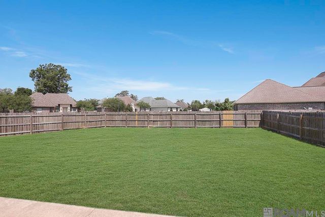 38082 Timber Trace Ct, Prairieville, LA 70769