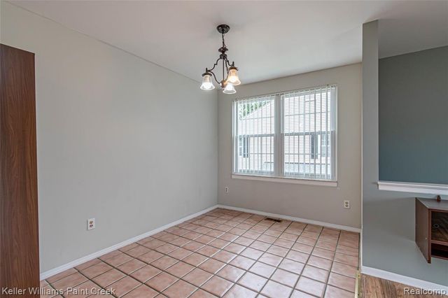 44524 N Bunker Hill Drive 112, Clinton Township, MI 48038