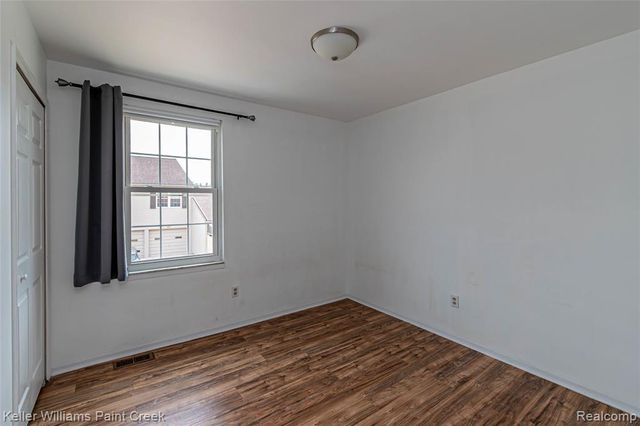 44524 N Bunker Hill Drive 112, Clinton Township, MI 48038