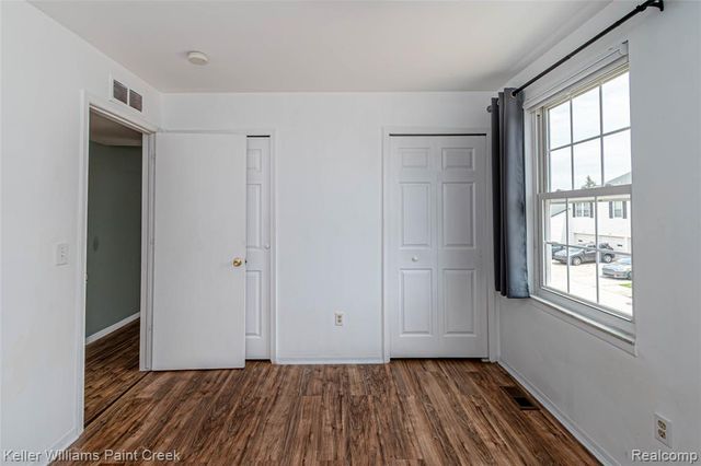 44524 N Bunker Hill Drive 112, Clinton Township, MI 48038