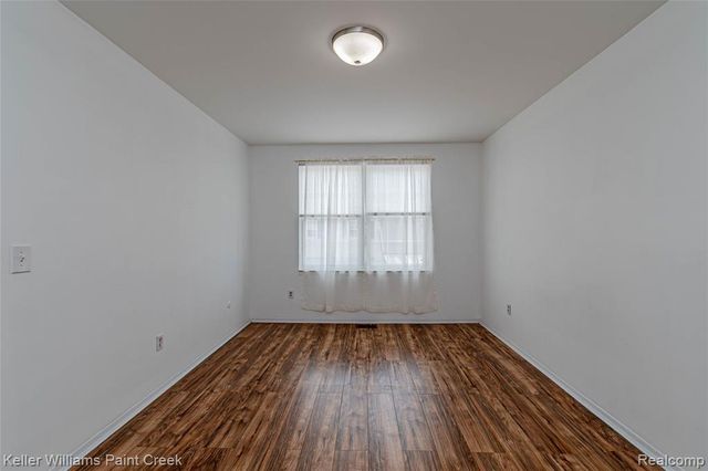 44524 N Bunker Hill Drive 112, Clinton Township, MI 48038