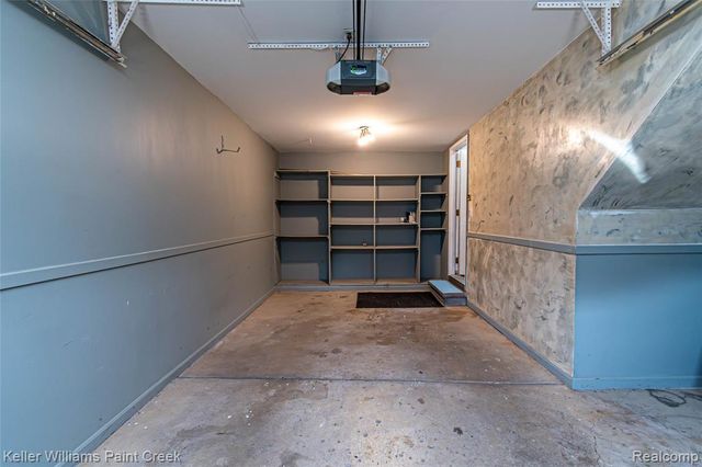 44524 N Bunker Hill Drive 112, Clinton Township, MI 48038