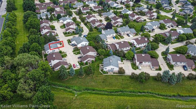 44524 N Bunker Hill Drive 112, Clinton Township, MI 48038