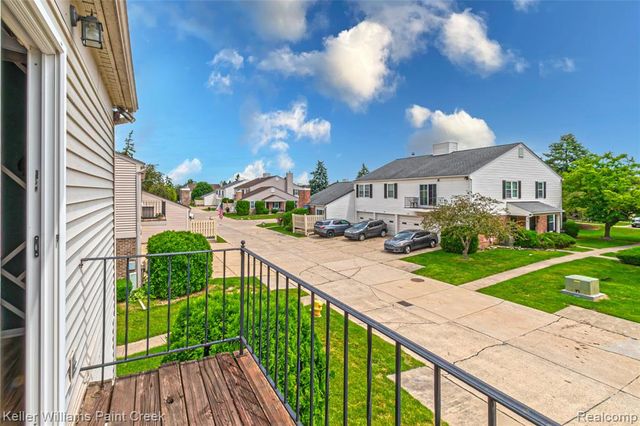 44524 N Bunker Hill Drive 112, Clinton Township, MI 48038