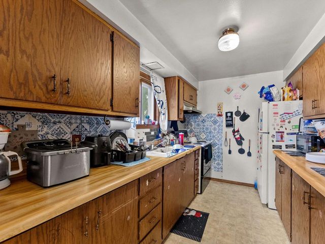 1325-1327 N 15th Street, Sheboygan, WI 53081