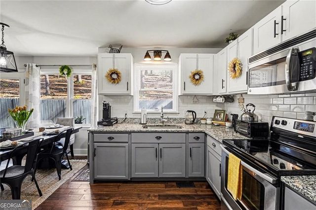 211 Hillside Drive, Waleska, GA 30183