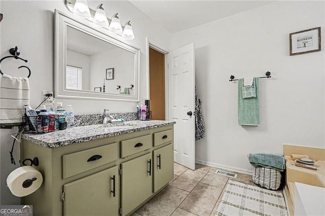 211 Hillside Drive, Waleska, GA 30183