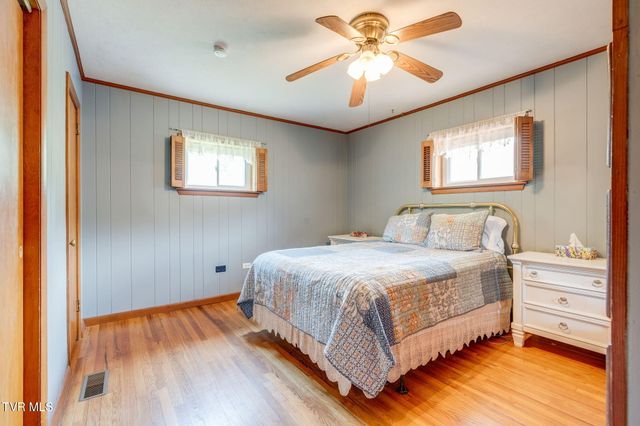 180 Grant Lane, Erwin, TN 37650