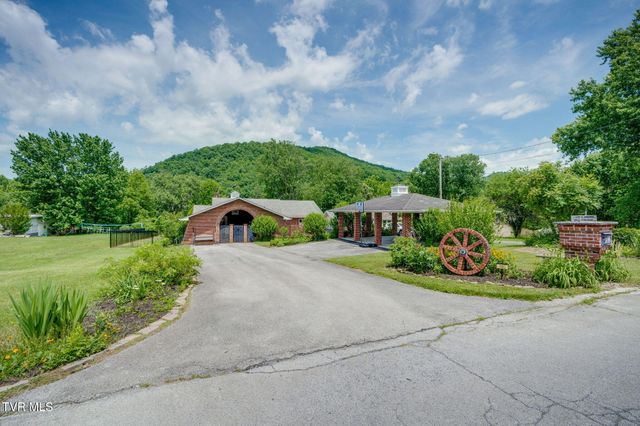 180 Grant Lane, Erwin, TN 37650
