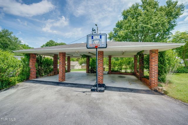 180 Grant Lane, Erwin, TN 37650