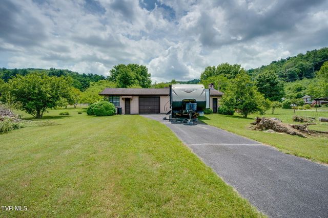 180 Grant Lane, Erwin, TN 37650
