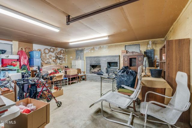 180 Grant Lane, Erwin, TN 37650