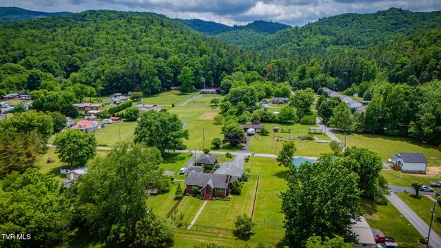 180 Grant Lane, Erwin, TN 37650