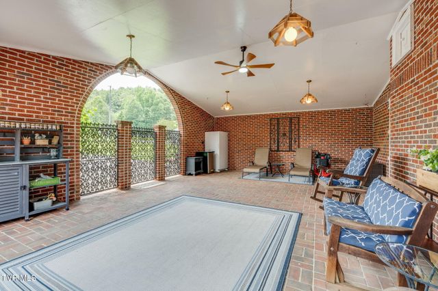 180 Grant Lane, Erwin, TN 37650