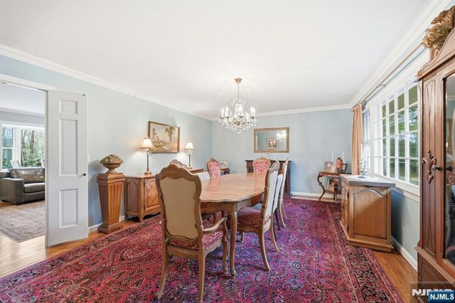 26 Valley Lane, Upper Saddle River, NJ 07458