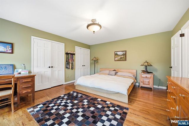 26 Valley Lane, Upper Saddle River, NJ 07458