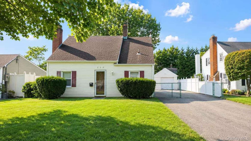 326 Curtis Avenue, Carle Place, NY 11514 — exterior