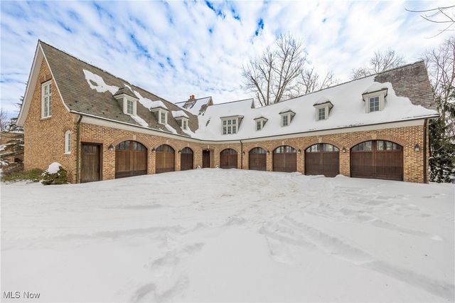 545 Bristol Drive, Aurora, OH 44202