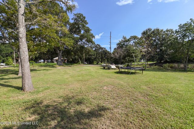 N Canty Street, Pascagoula, MS 39567