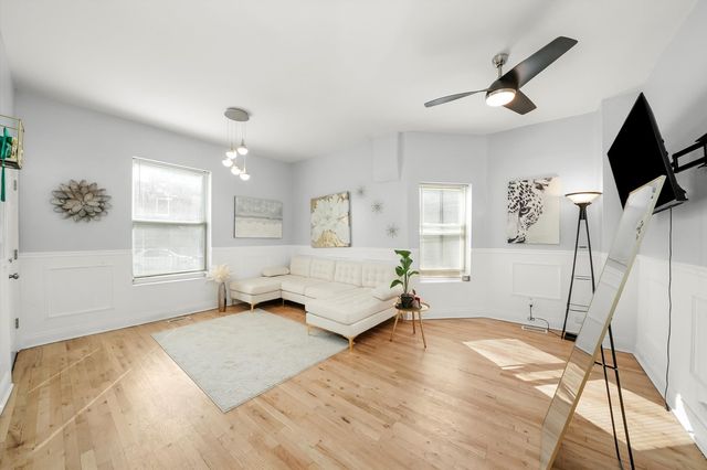 206 N La Crosse Avenue, Chicago, IL 60644