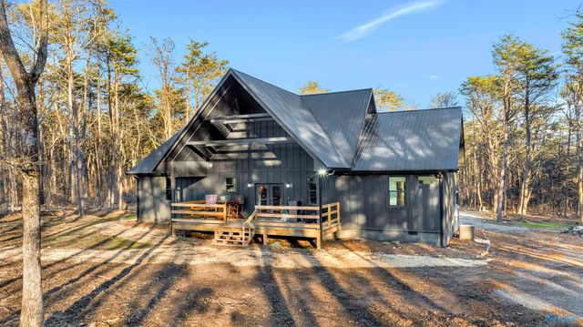 199 Road 1952, Mentone, AL 35984