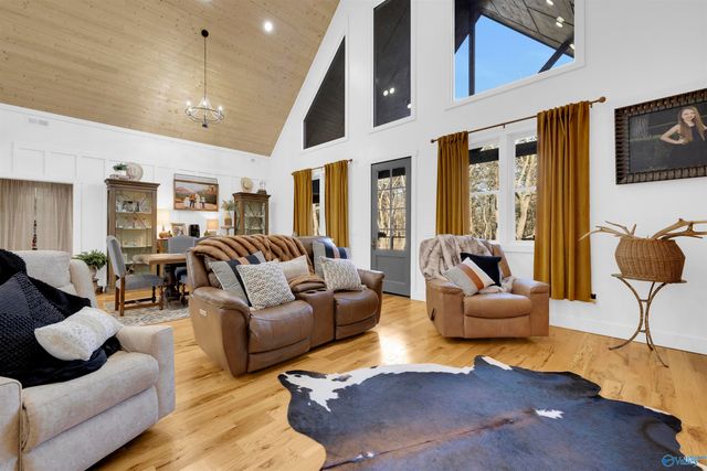 199 Road 1952, Mentone, AL 35984