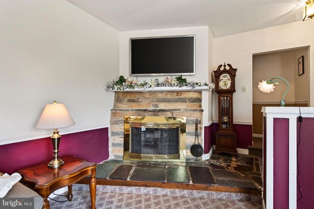 839 HOLLOW RD, Phoenixville, PA 19460