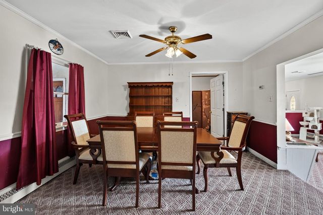 839 HOLLOW RD, Phoenixville, PA 19460