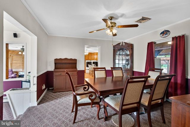 839 HOLLOW RD, Phoenixville, PA 19460