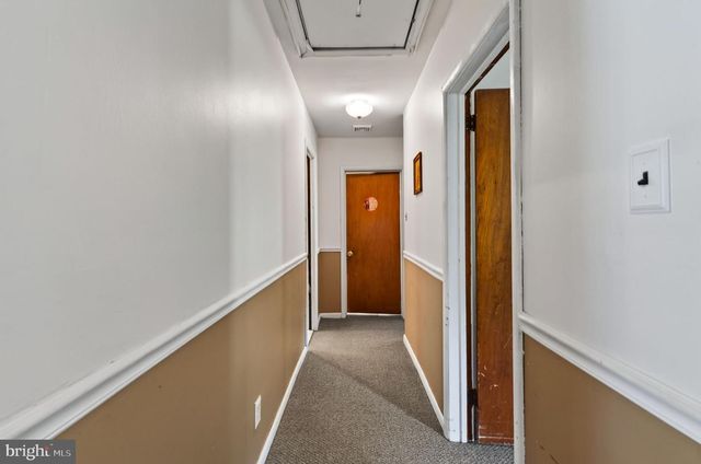 839 HOLLOW RD, Phoenixville, PA 19460