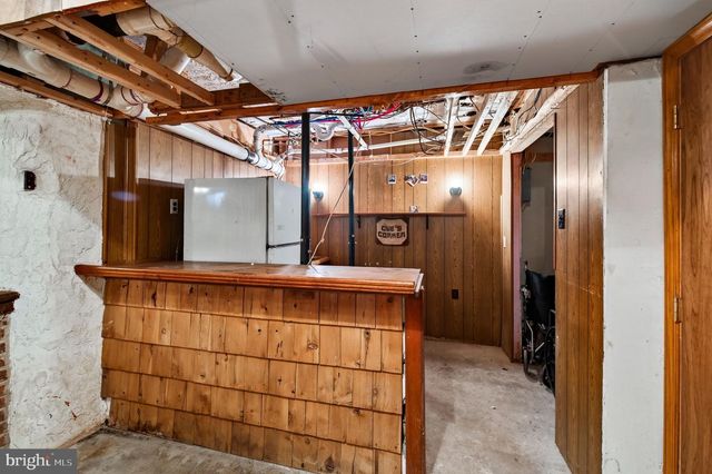 839 HOLLOW RD, Phoenixville, PA 19460