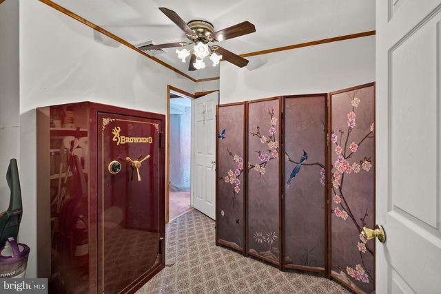 839 HOLLOW RD, Phoenixville, PA 19460