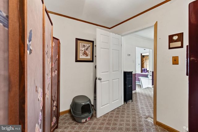 839 HOLLOW RD, Phoenixville, PA 19460