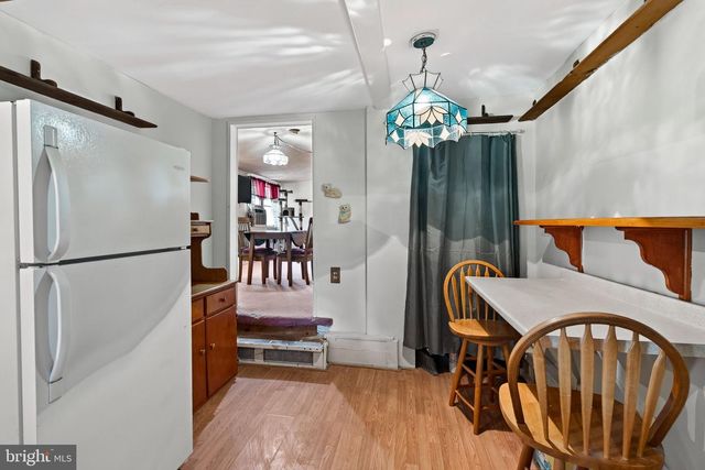 839 HOLLOW RD, Phoenixville, PA 19460