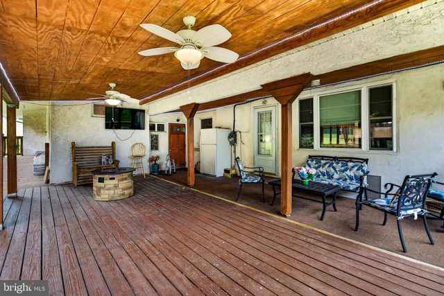 839 HOLLOW RD, Phoenixville, PA 19460