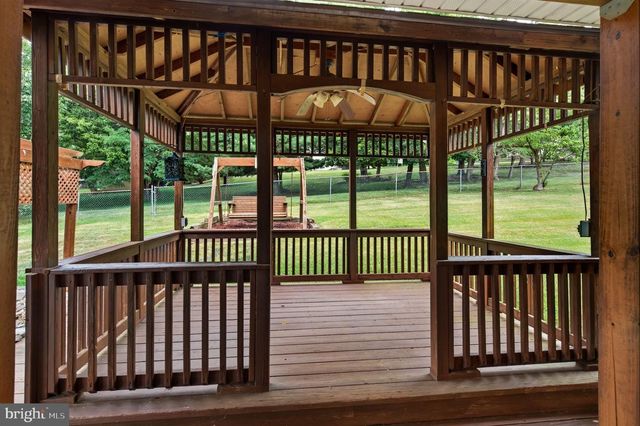 839 HOLLOW RD, Phoenixville, PA 19460