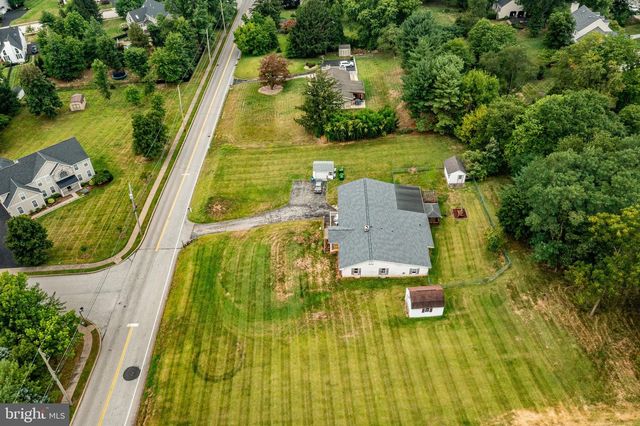 839 HOLLOW RD, Phoenixville, PA 19460
