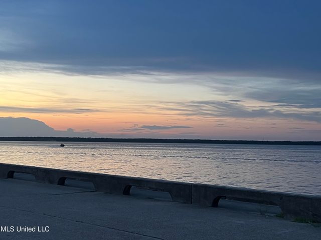 Pogo Road, Bay Saint Louis, MS 39520