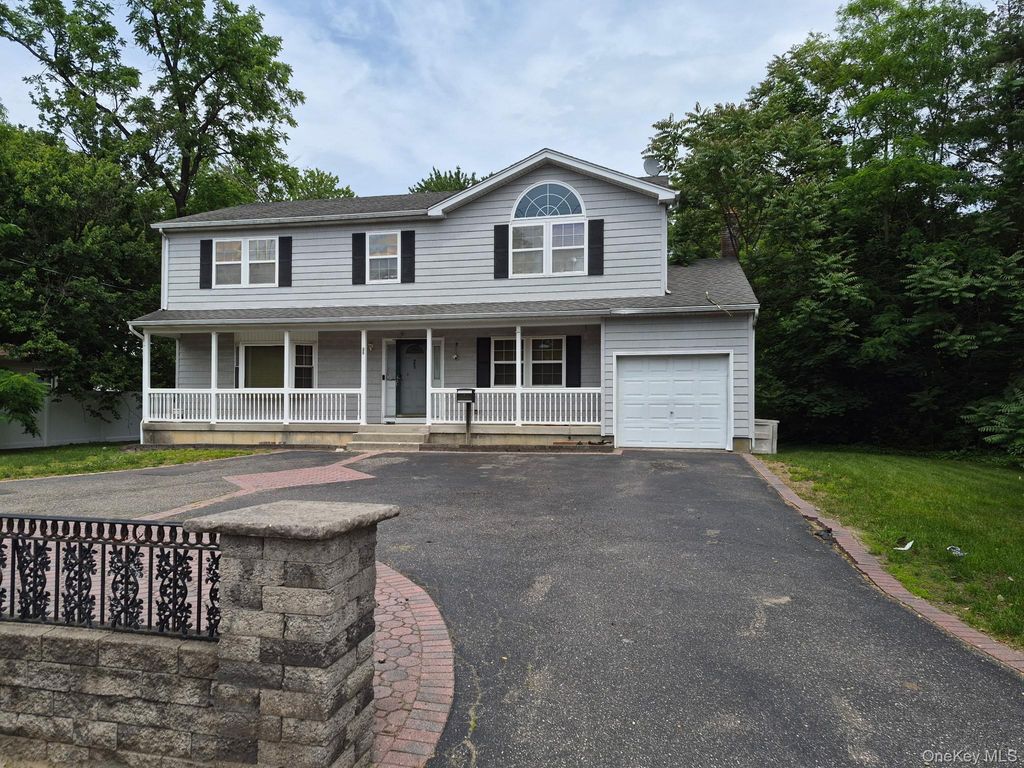 25 Mount Avenue, Wyandanch, NY 11798