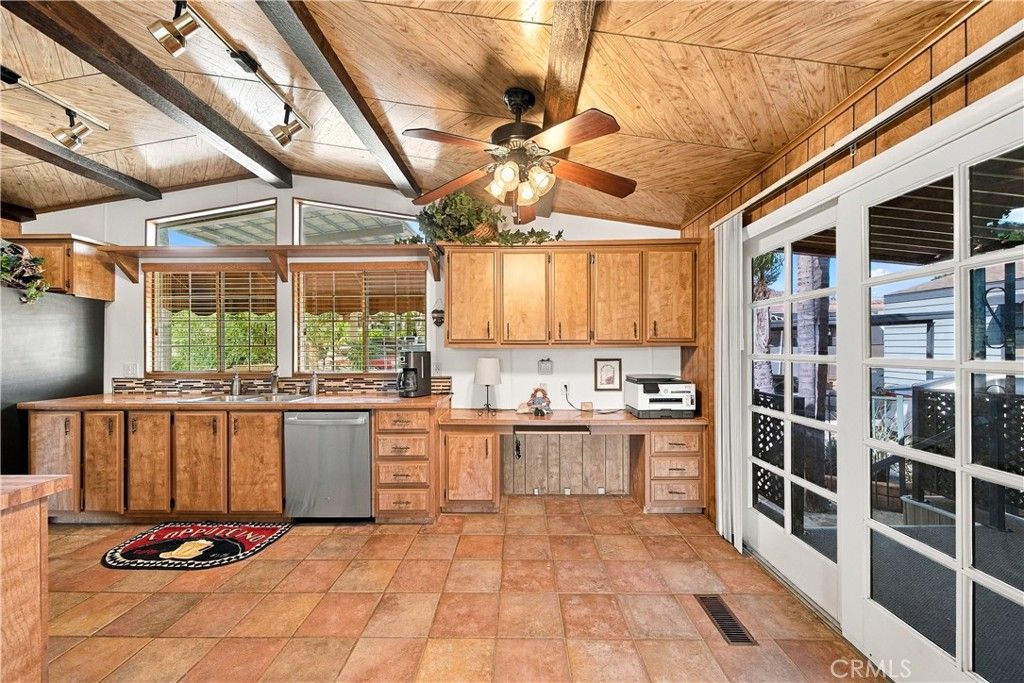 31344 N Lakehills Rd 3, Castaic, CA 91384 — photo 4