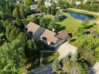 6065 Winterhaven Drive, Sylvania, OH 43560