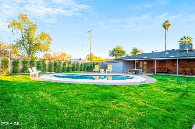 1716 W BERRIDGE Lane, Phoenix, AZ 85015