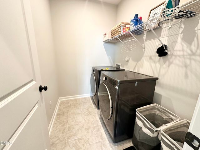 99 Daybreak Way, Fuquay Varina, NC 27526