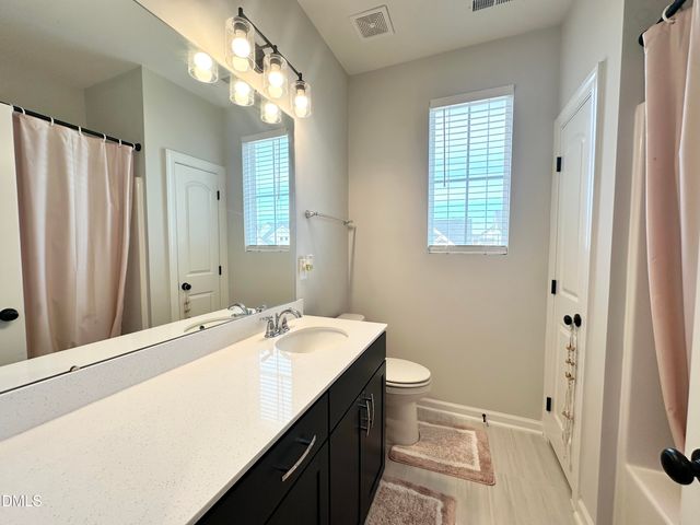 99 Daybreak Way, Fuquay Varina, NC 27526